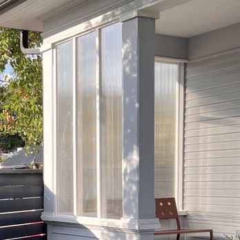 Alex Pyl Handyman - New porch enclosure made with polycarbonate multiwall and wood framing. - Handyman Near Me - Santa Monica, California Alex Pyl Handyman - New porch enclosure made with polycarbonate multiwall and wood framing. - Handyman Near Me - Santa Monica, California