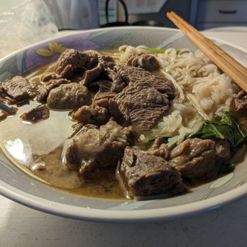 Pintoh Thai - Boat noodle soup - Thai Near Me - Oakland, California Pintoh Thai - Boat noodle soup - Thai Near Me - Oakland, California