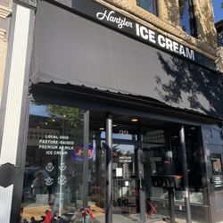 Hartzler Ice Cream - Entrance