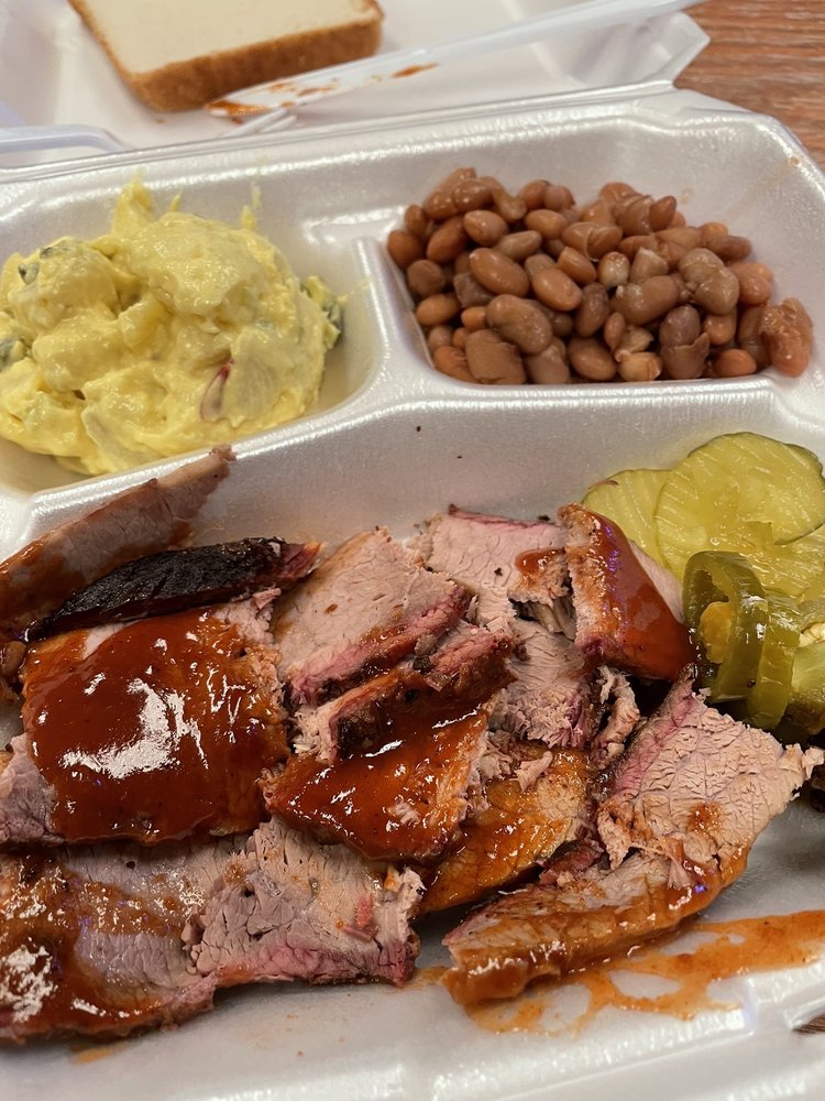 EDDIE’S BARBEQUE Updated October 2024 25 Photos & 49 Reviews 1324