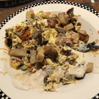 Black Bear Diner Gilbert - American Near Me - Gilbert, Arizona