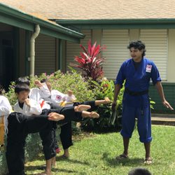 Smart Karate - MaeMae Elementary School Belt Test