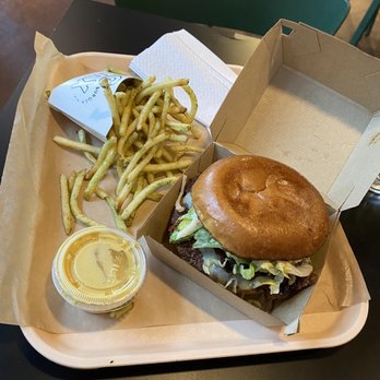 Big Max Burger - Burgers Near Me - Seattle, Washington
