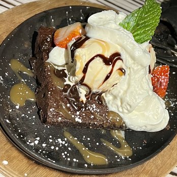 Temazcal Tequila Cantina - Brownie Sundae - Mexican Near Me - Dedham, Massachusetts