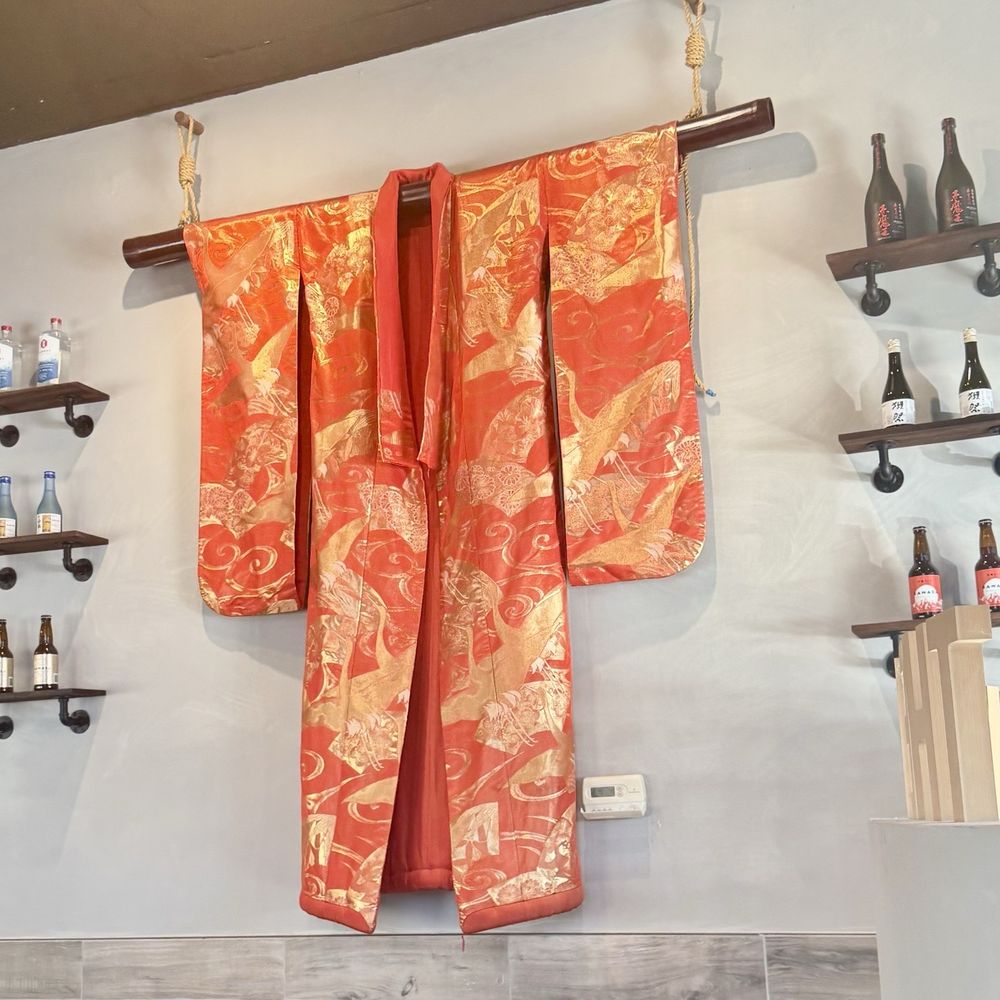 Pearl Sushi Lovers - Wall decor - Japanese Near Me - Gilroy, California Pearl Sushi Lovers - Wall decor - Japanese Near Me - Gilroy, California
