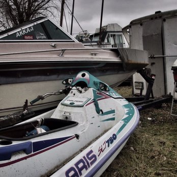 Starved Rock Marina - Graveyard - Boat Repair Near Me - Ottawa, Illinois