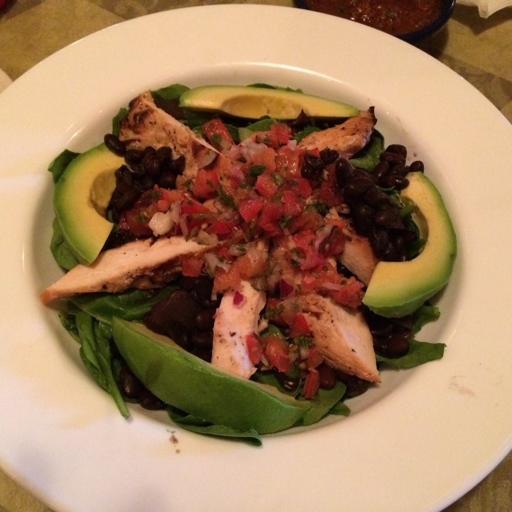El Paso Cafe - Mexican spinach salad = plate of perfection! Tender grilled chicken&sliced avocado made this a dinner to remember(&order again)! - Mexican Near Me - Arlington, Virginia El Paso Cafe - Mexican spinach salad = plate of perfection! Tender grilled chicken&sliced avocado made this a dinner to remember(&order again)! - Mexican Near Me - Arlington, Virginia