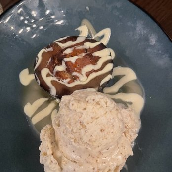 Tonic Seafood & Steak - Toffee Pudding - Bars Near Me - Wilmington, Delaware