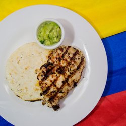 Colombian's Taste - AREPA CON POLLO