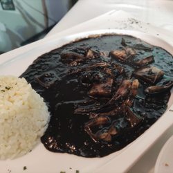 Restaurante Yeyu - Calamares en su tinta