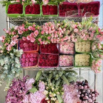 Ramirez Wholesale Flowers - Valentines Weekend - Florists Near Me - Vista, California Ramirez Wholesale Flowers - Valentines Weekend - Florists Near Me - Vista, California