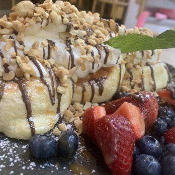 Hanabusa Cafe - Nutella Pancake - Pancakes Near Me - Chicago, Illinois Hanabusa Cafe - Nutella Pancake - Pancakes Near Me - Chicago, Illinois