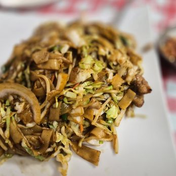 Tasty Every Hour Chinese Restaurant - Beef Chow Fun - Chinese Near Me - Vacaville, California Tasty Every Hour Chinese Restaurant - Beef Chow Fun - Chinese Near Me - Vacaville, California