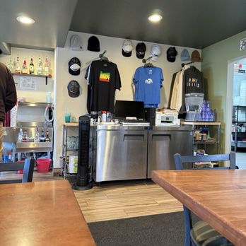 808 Grinds - Inside - Hawaiian Near Me - Hillsboro, Oregon
