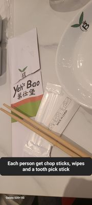Yeh’s Bao Chinese Restaurant,Fusion Food 中餐厅 by null