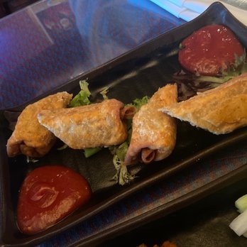 Three Monkeys Cafe - Ne Cheesesteak Egg Rolls - New American Near Me - Philadelphia, Pennsylvania
