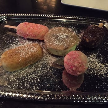 Morrison - Dessert platter - Gastropubs Near Me - Los Angeles, California Morrison - Dessert platter - Gastropubs Near Me - Los Angeles, California