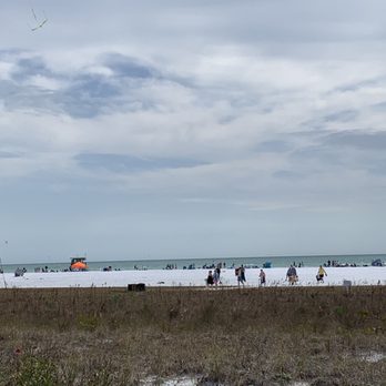 Siesta Key Beach - White sands - Beaches Near Me - Sarasota, Florida Siesta Key Beach - White sands - Beaches Near Me - Sarasota, Florida