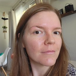 Beautiful wax job on my eyebrows. Beautiful wax job on my eyebrows.