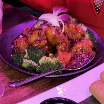 Jade Eatery And Lounge - General Tso 's Chicken - Asian Fusion Near Me - Forest Hills, New York Jade Eatery And Lounge - General Tso 's Chicken - Asian Fusion Near Me - Forest Hills, New York