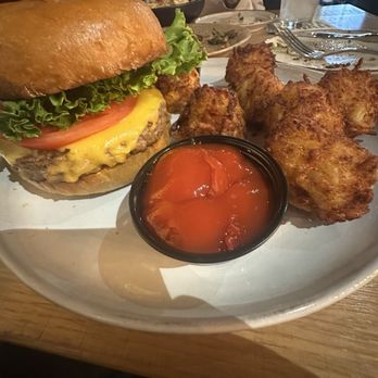 Rail Craft Kitchen & Bar - Class Classic American Cheeseburger and Not Your Mama's Tots - Bars Near Me - Dublin, Ohio Rail Craft Kitchen & Bar - Class Classic American Cheeseburger and Not Your Mama's Tots - Bars Near Me - Dublin, Ohio