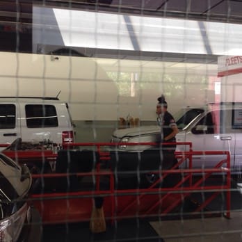 Valvoline Instant Oil Change - Oil Change Stations Near Me - Yonkers, New York Valvoline Instant Oil Change - Oil Change Stations Near Me - Yonkers, New York