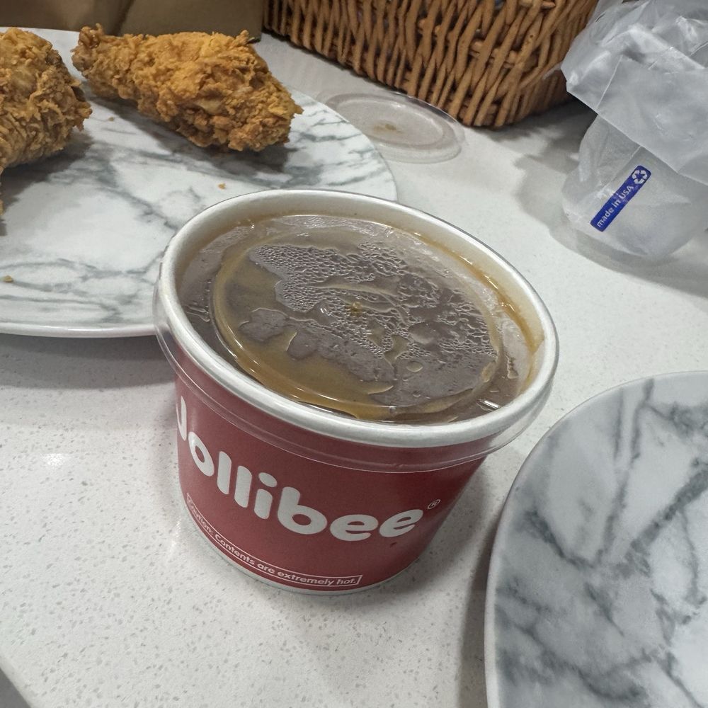 Jollibee - Extra Large Gravy - Chicken Shop Near Me - Alhambra, California Jollibee - Extra Large Gravy - Chicken Shop Near Me - Alhambra, California
