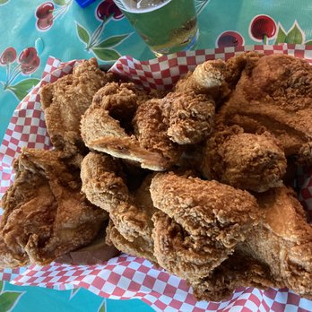 Champy's Murfreesboro - American Near Me - Murfreesboro, Tennessee