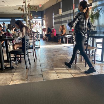 Pho Saigon Bay - Dining room - Vietnamese Near Me - Stockton, California Pho Saigon Bay - Dining room - Vietnamese Near Me - Stockton, California