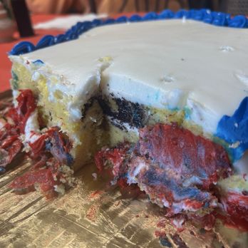 Lilac Bakery - Marbled cake when I didn't ask for it to be. - Bakeries Near Me - Lombard, Illinois