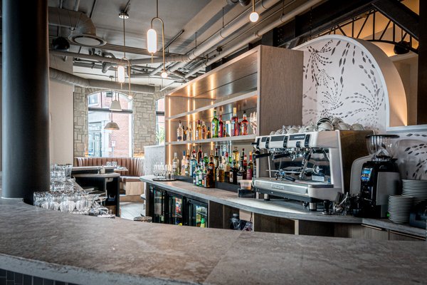 HEIST Restaurant + Wine Club by null