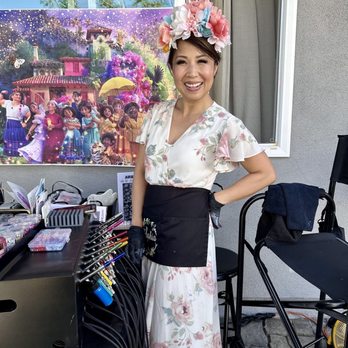 Sprinkles Entertainment - Sophia, our amazing airbrush artist! - Face Painting Near Me