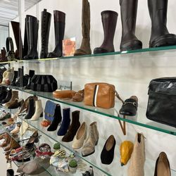 Shooze Contemporary Boutique