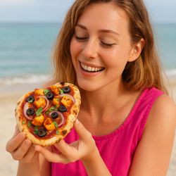 Kulfi Me - Delicious Naan Pizza - Best in town