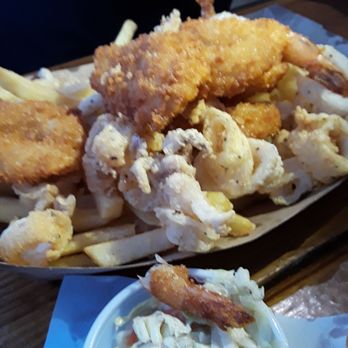 Neptune's Net - Calimari and shrimp basket - Seafood Near Me - Malibu, California