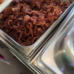 Domingo's Bar & Grill - Nice crispy bacon