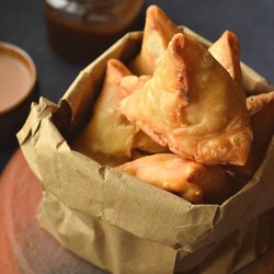 De Flavors Of India - Samosas