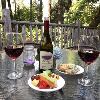 Weasku Inn Historic Resort - Hotels Near Me - Grants Pass, Oregon