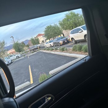 7 Leaves Cafe - It's good but if you are in a hurry don't even think on going it took me 30 minutes for 3 cars in front of me - Coffee & Tea Near Me - Alhambra, California