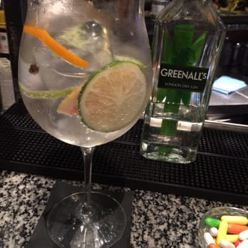 La Gintoneria - Cocktail Bars Near Me - Donostia / San Sebastián, SS La Gintoneria - Cocktail Bars Near Me - Donostia / San Sebastián, SS