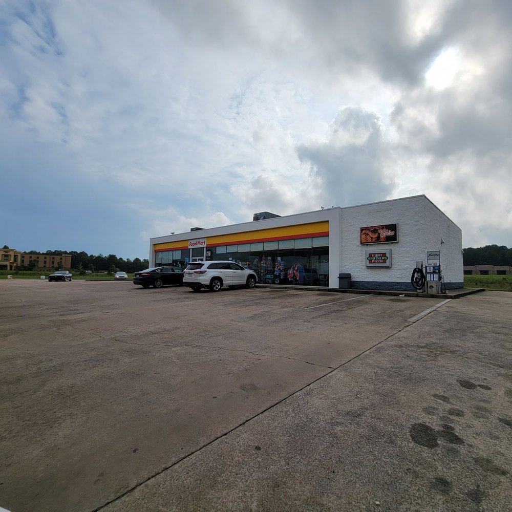 Moore's Hwy 129 Shell - the outside of the store - Gas Stations Near Me - Winfield, Alabama Moore's Hwy 129 Shell - the outside of the store - Gas Stations Near Me - Winfield, Alabama