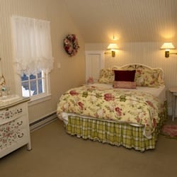Camden Maine Stay Inn - Huse Room - Large Bedroom