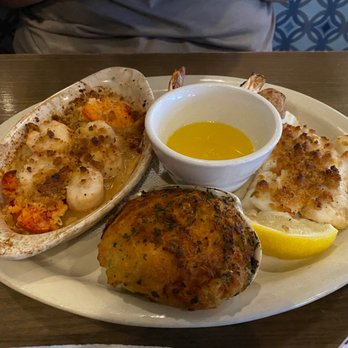 Iggy's Boardwalk - Crab Cakes, Baked Sea Scallops, Baked Stuffed Shrimp - Seafood Near Me - Warwick, Rhode Island Iggy's Boardwalk - Crab Cakes, Baked Sea Scallops, Baked Stuffed Shrimp - Seafood Near Me - Warwick, Rhode Island