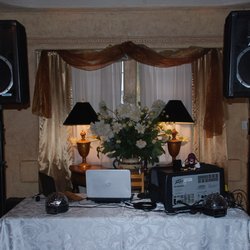 A1 Pro Entertainment DJ MC Music & Sound Services - Somona event