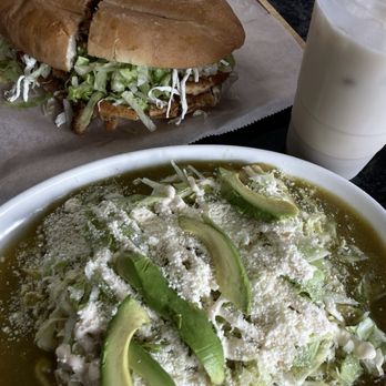 El Paso Los Contreras Restaurant - Torta de milanesa y enchiladas verdes con una agua de horchata - Mexican Near Me - New Windsor, New York El Paso Los Contreras Restaurant - Torta de milanesa y enchiladas verdes con una agua de horchata - Mexican Near Me - New Windsor, New York