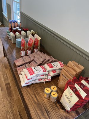 Spread Market & Larder by null