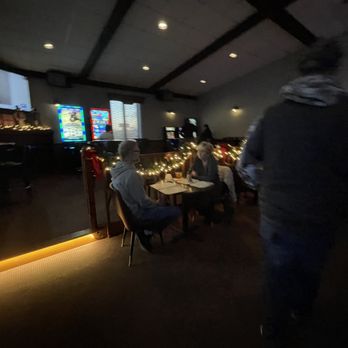 Dick And Joan's 220 Club - people sitting at a table - Seafood Near Me - Appleton, Wisconsin