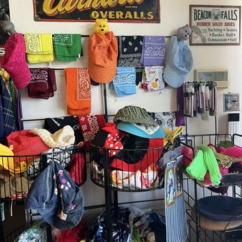 Meow - Used, Vintage & Consignment Near Me - Long Beach, California