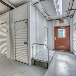 Pleasantdale Storage of Doraville - Hallway Access