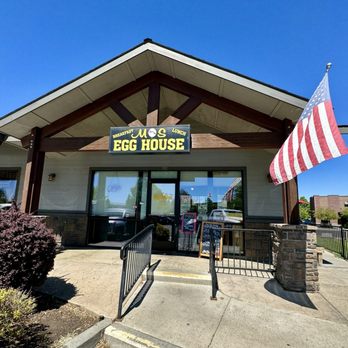 Mo's Egg House - Entrance - Breakfast & Brunch Near Me - Redmond, Oregon